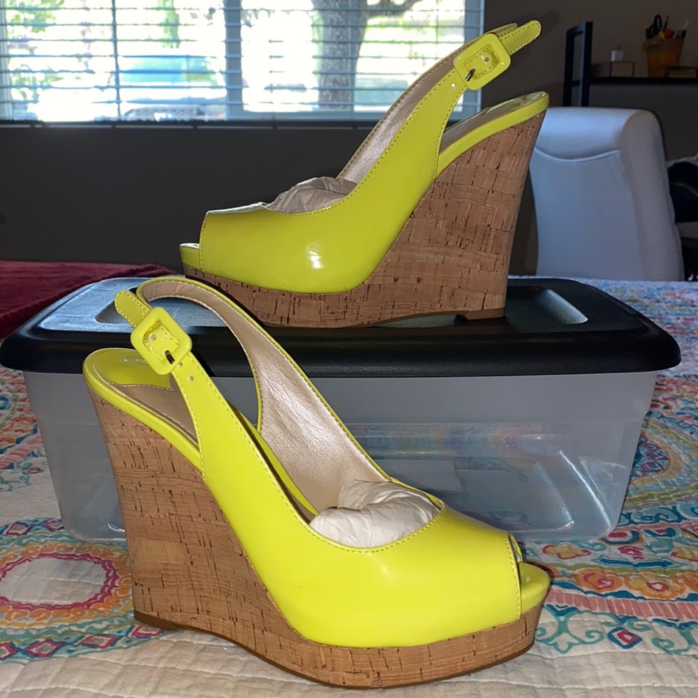 LIKE NEW!! Nine West Neon Yellow Wedge Heels